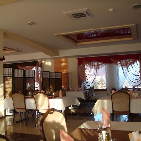 Gosciniec Europejski Miedziana Gora ภายนอก รูปภาพ